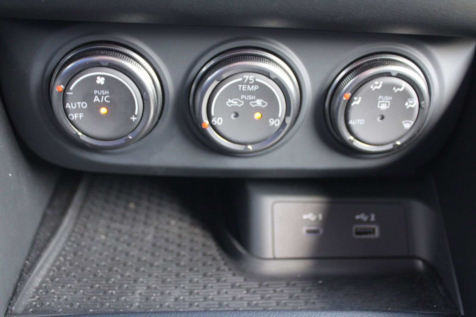 Used 2024 Nissan Z Performance w/ Floor Mat Package image 36