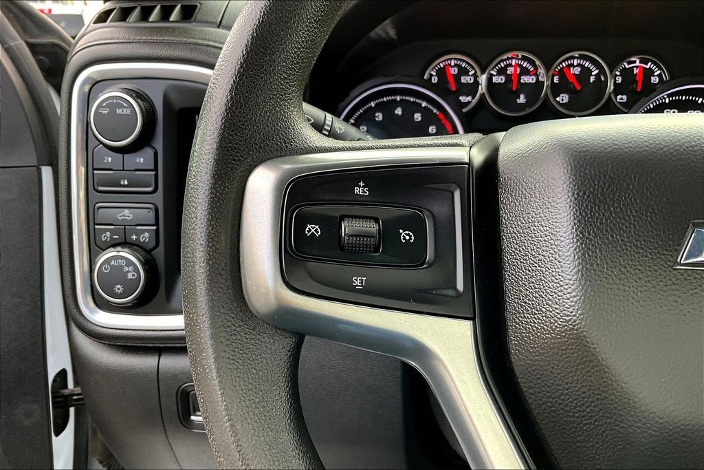 Used 2022 Chevrolet Silverado 2500 LT image 11