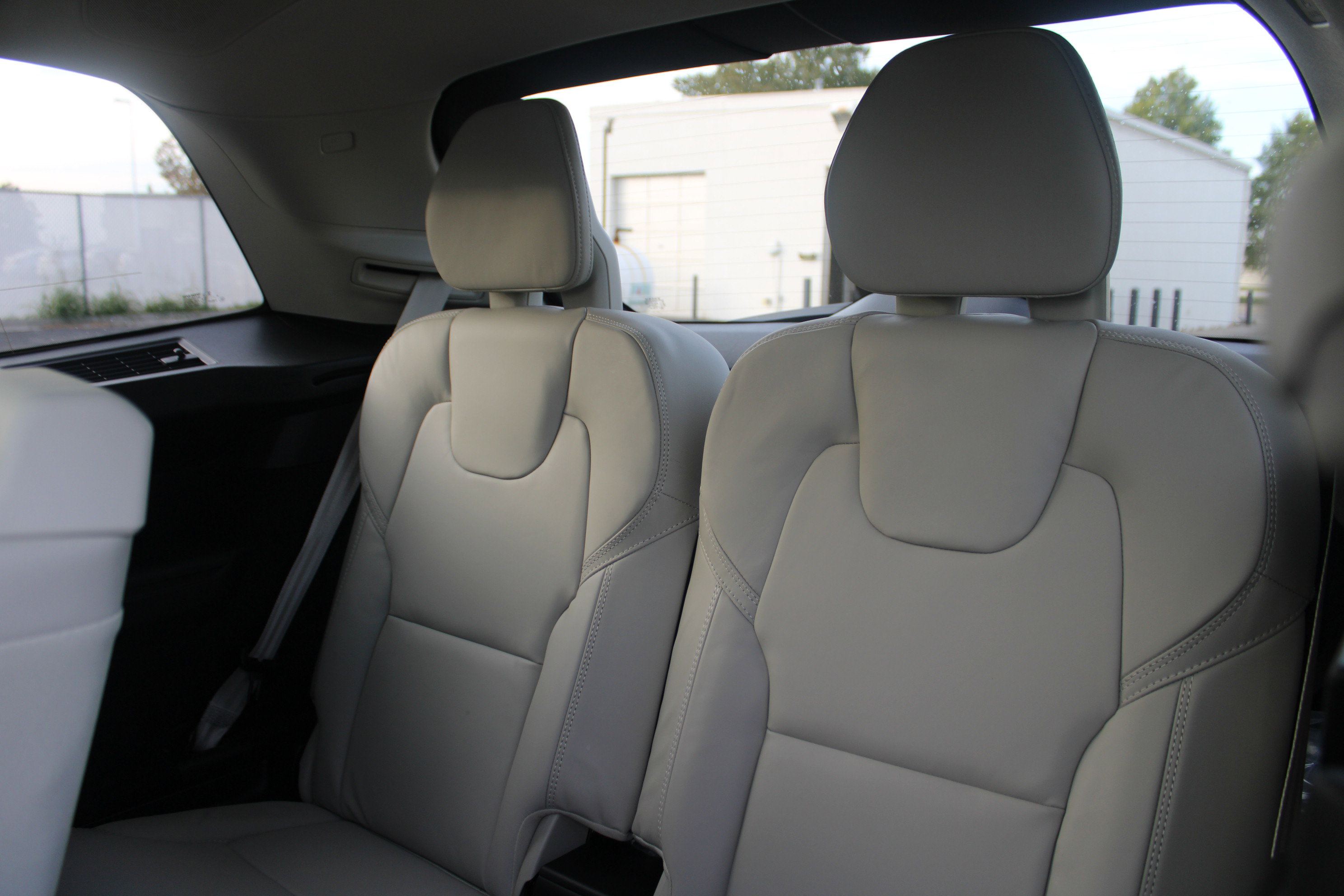 New 2026 Volvo XC90 T8 Ultra w/ Protection Package Premier AWD/4WD image 40