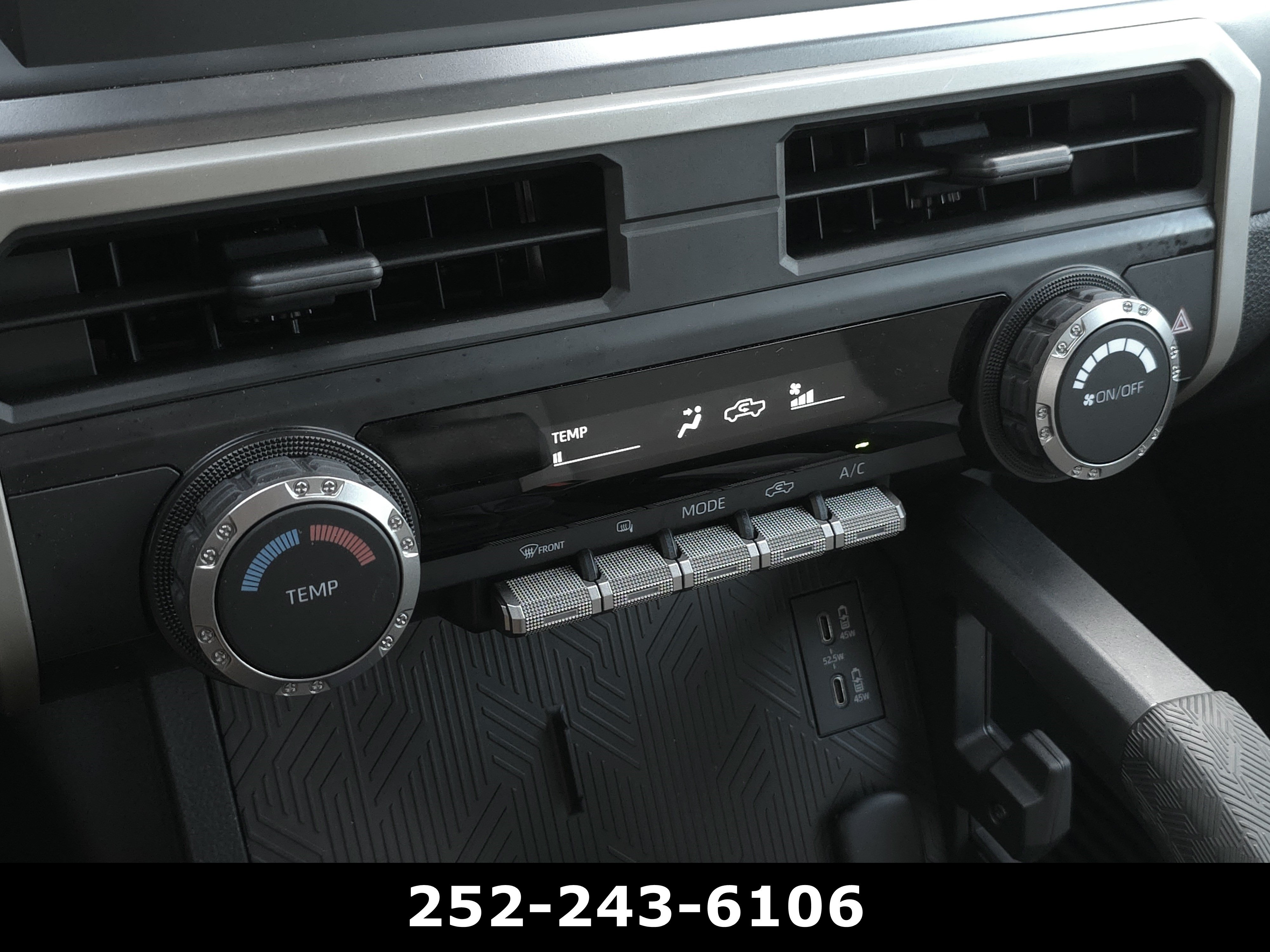 Used 2025 Toyota Tacoma SR5 AWD/4WD image 16