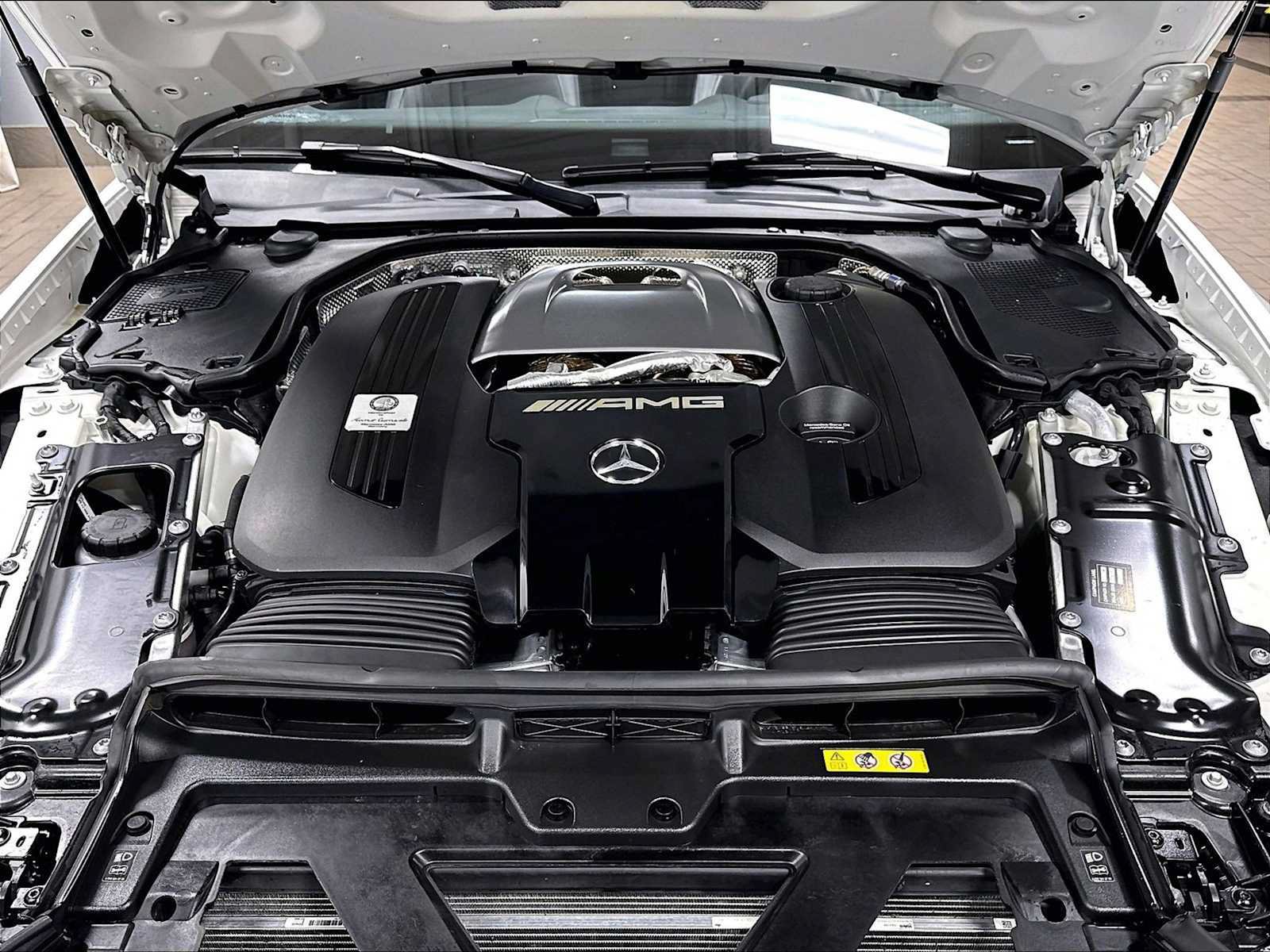 Used 2022 Mercedes-Benz SL 63 AMG 4MATIC image 35