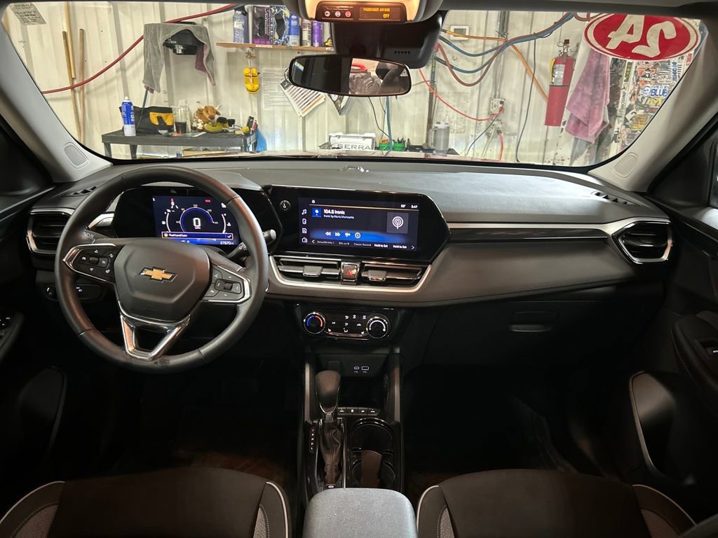 Certified 2024 Chevrolet TrailBlazer LT w/ LT Cold Weather Package image 17