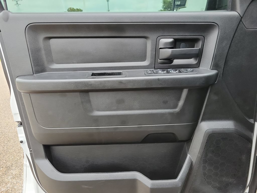 Used 2019 RAM 1500 Express w/ Wheel & Sound Group AWD/4WD image 15