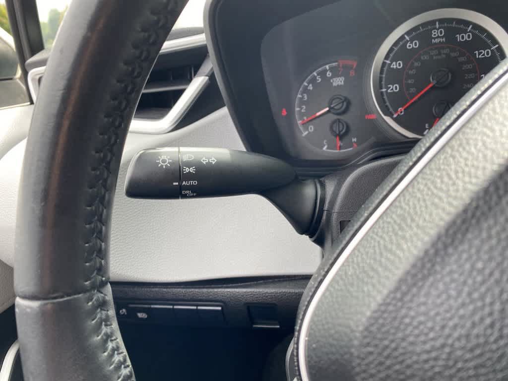 Used 2020 Toyota Corolla SE FWD image 25
