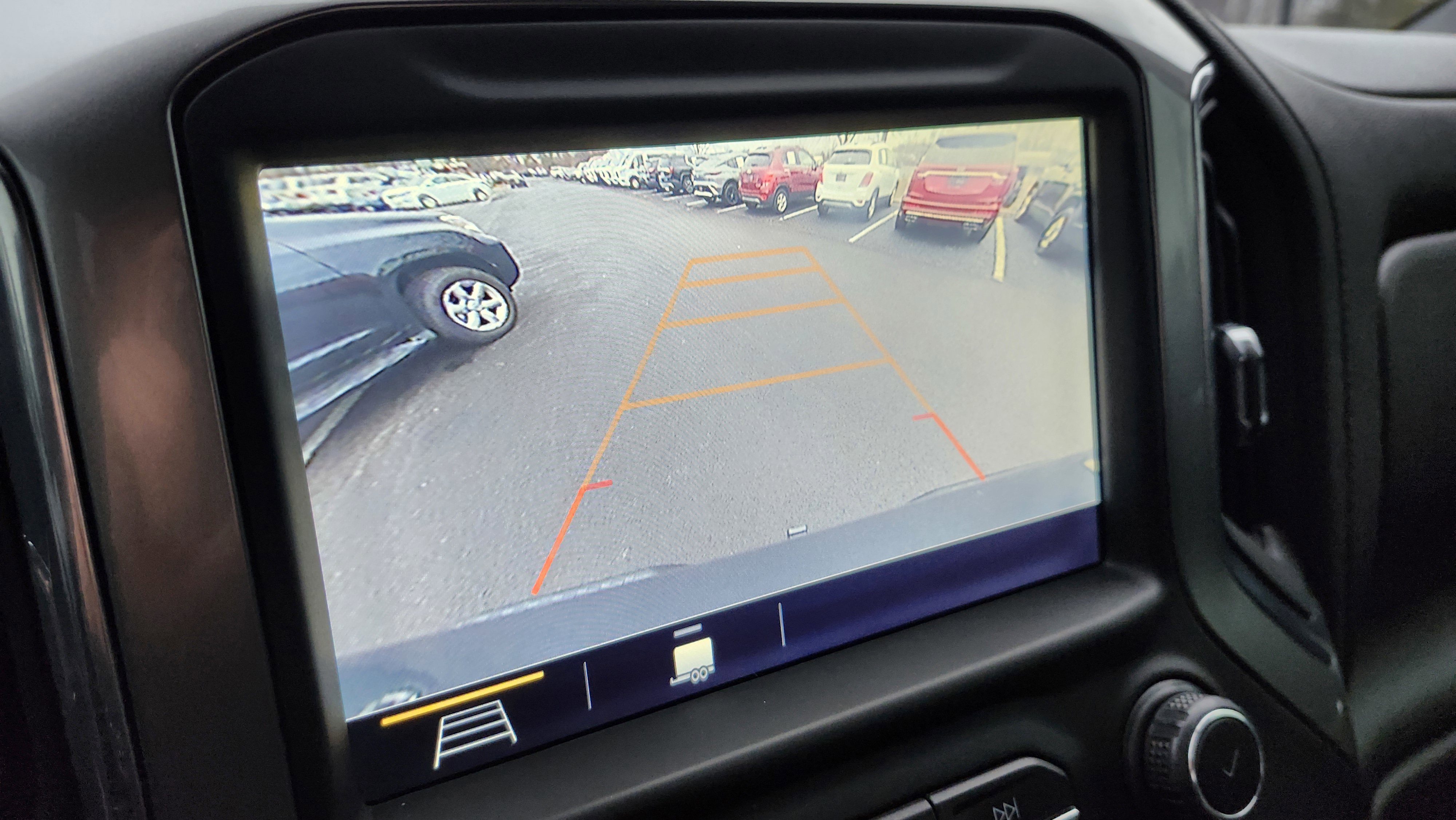 Used 2019 Chevrolet Silverado 1500 LT Trail Boss image 4