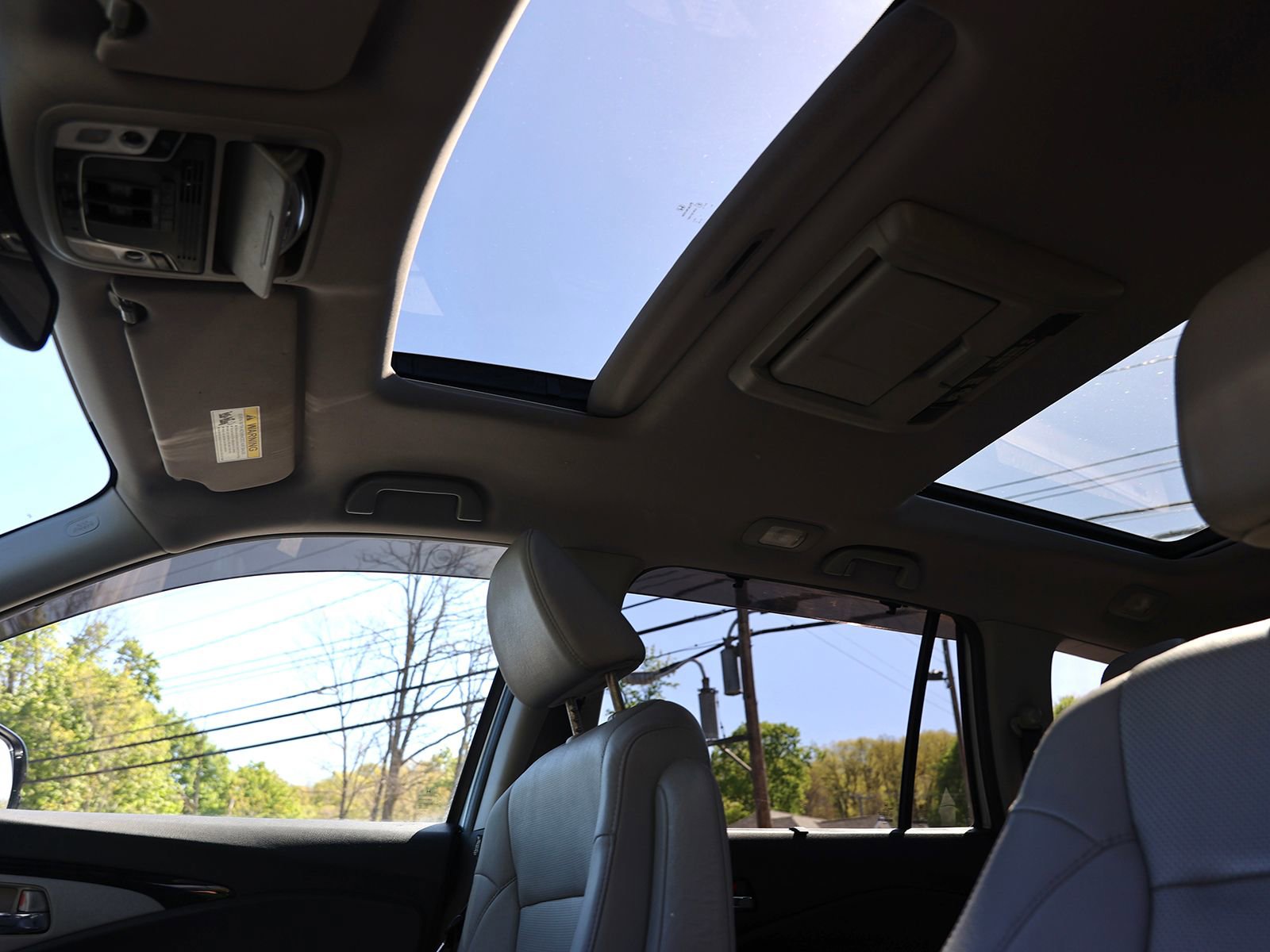 Used 2017 Honda Pilot Elite image 21