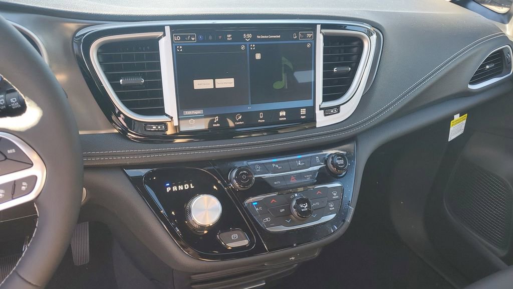 New 2026 Chrysler Pacifica Select image 24