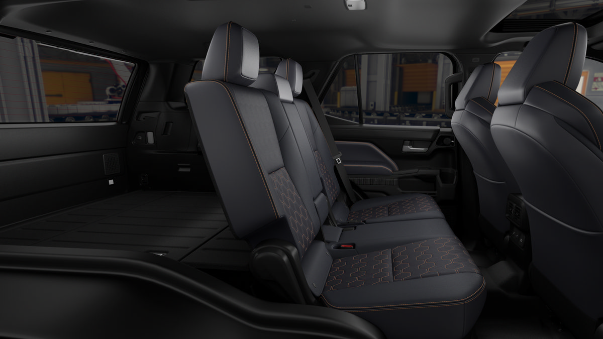 New 2026 Toyota 4Runner Platinum AWD/4WD image 2