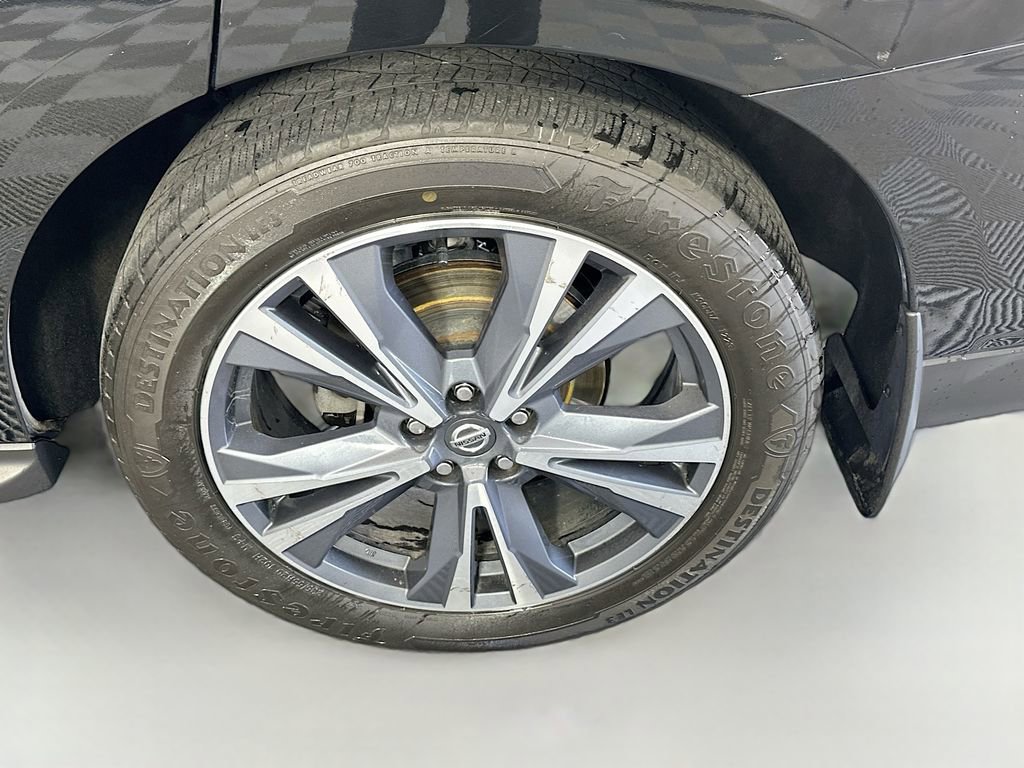 Used 2019 Nissan Pathfinder Platinum image 33