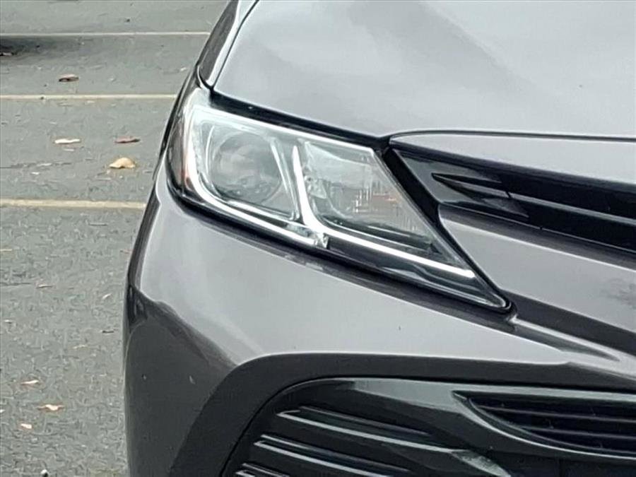 Used 2019 Toyota Camry L image 3