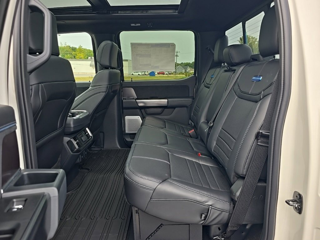 New 2025 Ford F150 Platinum w/ Equipment Group 702A High image 28
