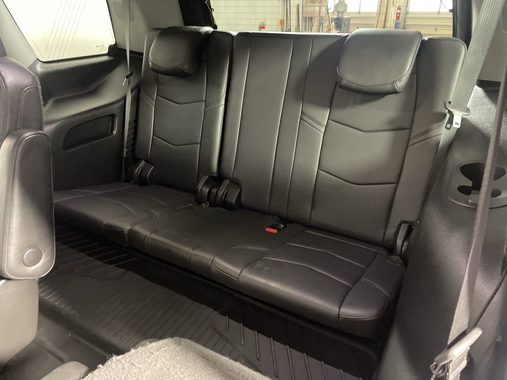 Used 2019 Cadillac Escalade Premium Luxury AWD/4WD image 22
