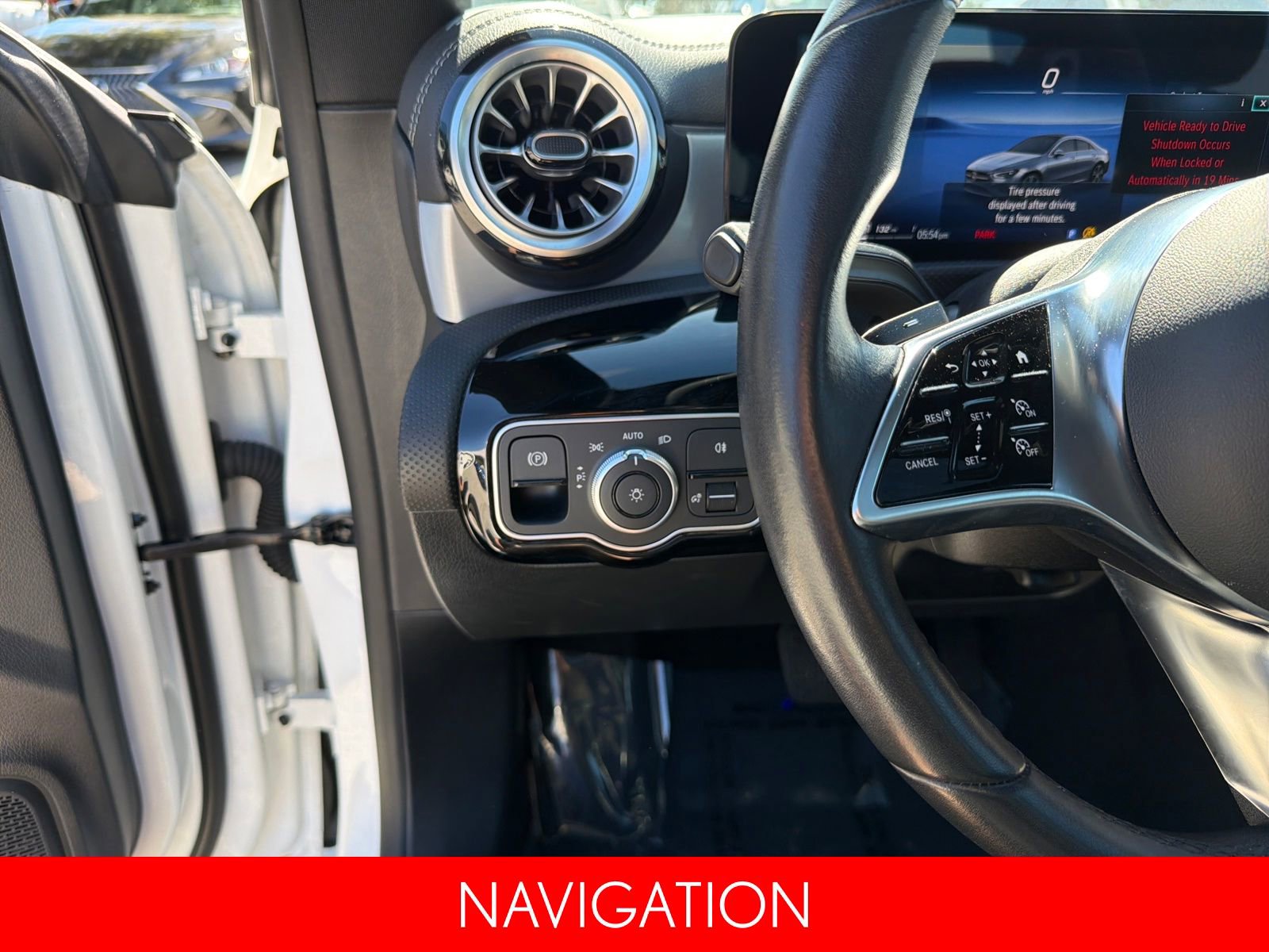 Used 2025 Mercedes-Benz CLA 250 image 14