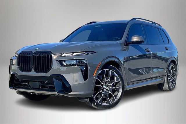 Used 2026 BMW X7 xDrive40i w/ Executive Package image 2