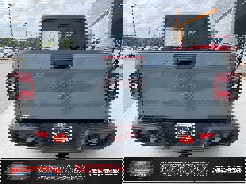 New 2025 Jeep Gladiator Mojave w/ Safety Group image 18