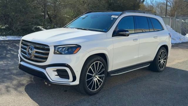 Used 2025 Mercedes-Benz GLS 580 4MATIC image 6