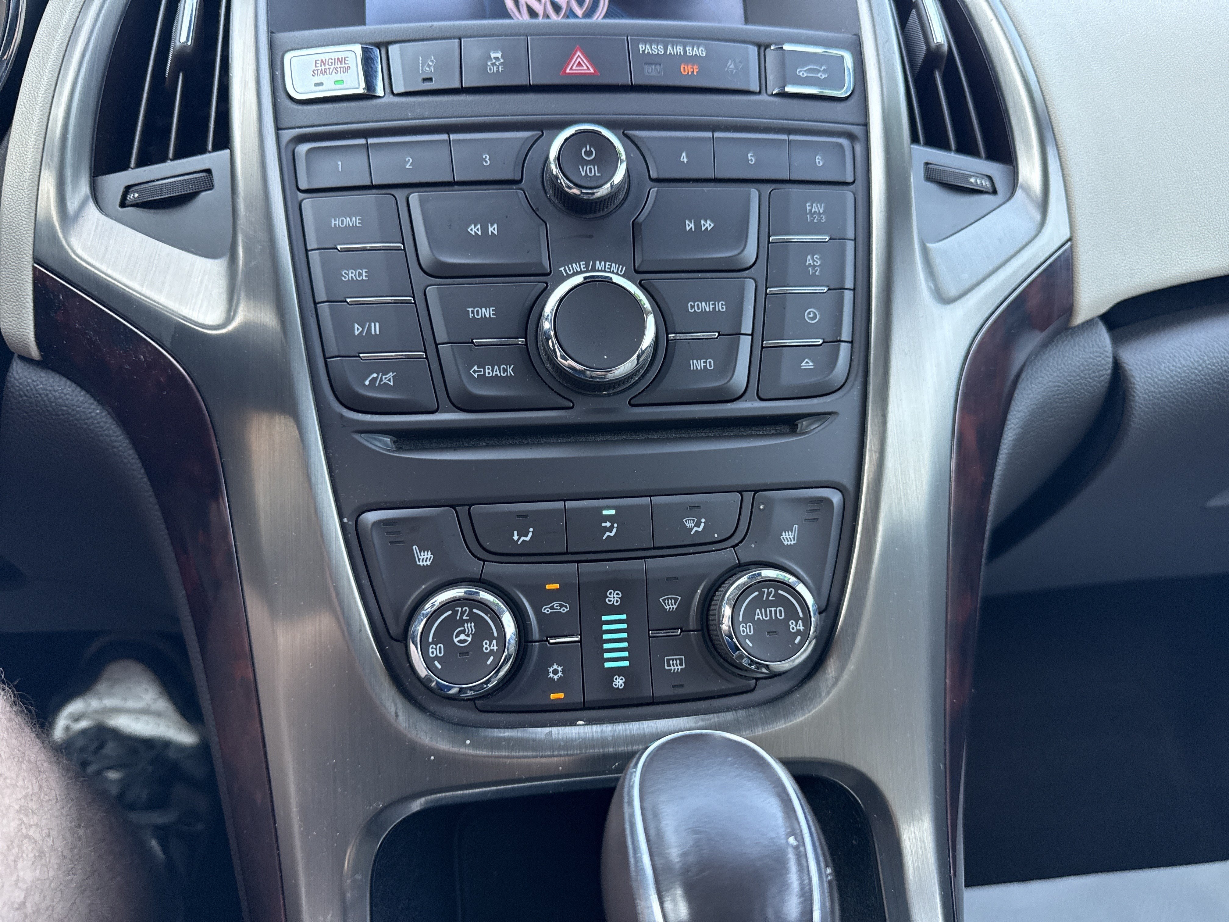Used 2014 Buick Verano Leather FWD image 27