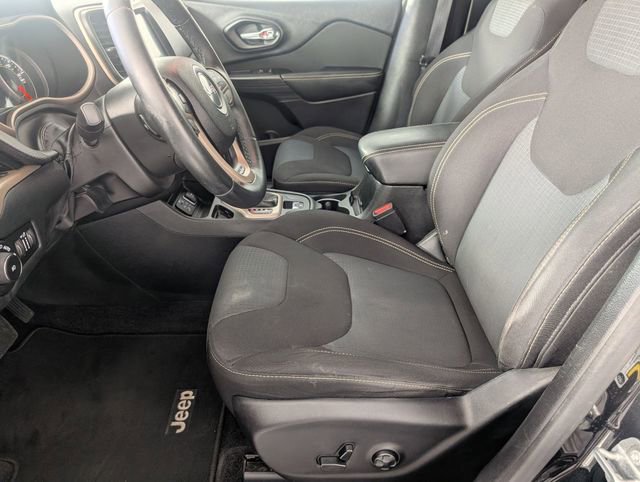 Used 2016 Jeep Cherokee Latitude w/ Comfort & Sound Group image 12