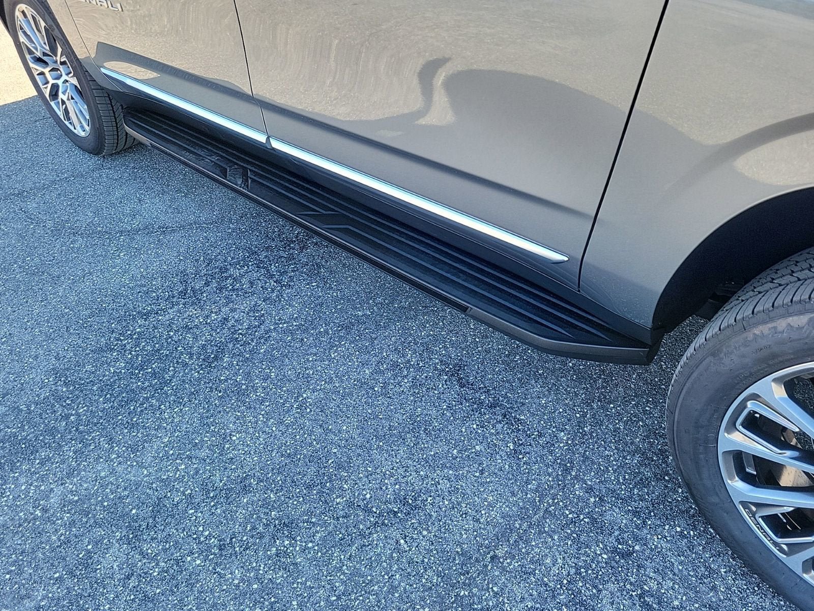 New 2026 GMC Yukon XL Denali RWD image 9