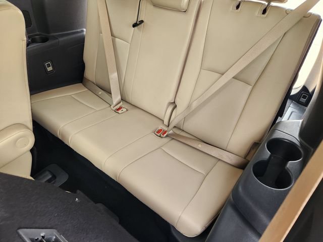 Used 2021 Toyota Highlander XLE FWD image 32
