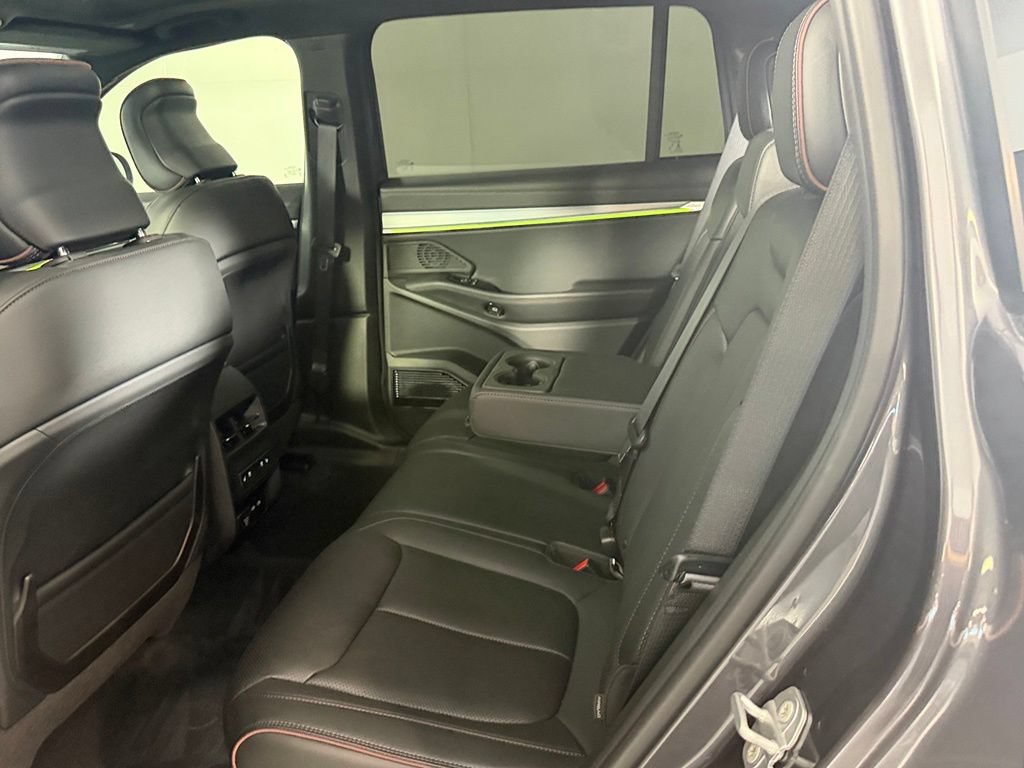 Used 2025 Jeep Wagoneer S Launch Edition AWD/4WD image 27