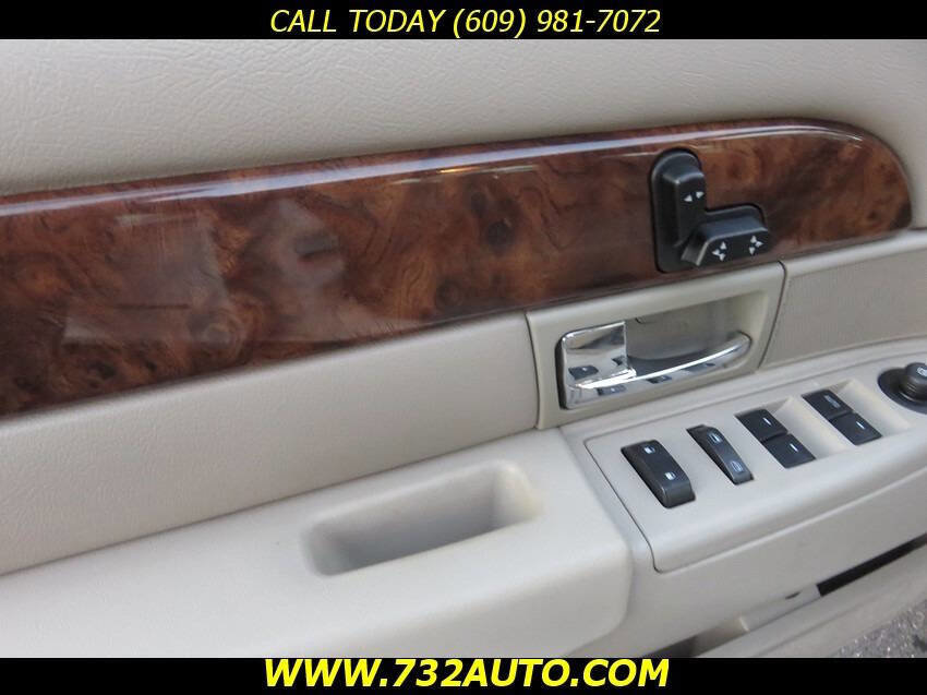 Used 2010 Mercury Grand Marquis LS image 19