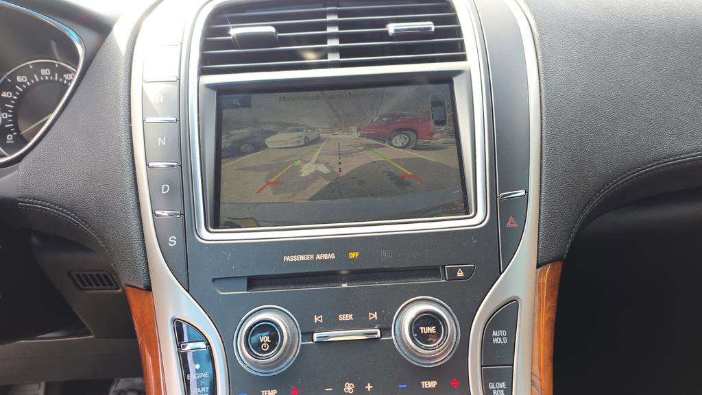 Used 2016 Lincoln MKX Select image 29