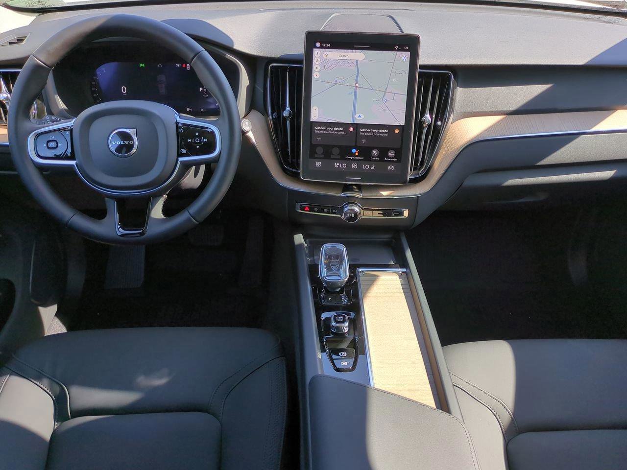 New 2026 Volvo XC60 B5 Core image 25