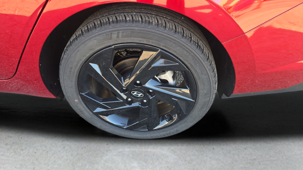 Certified 2026 Hyundai Elantra Sport FWD image 28