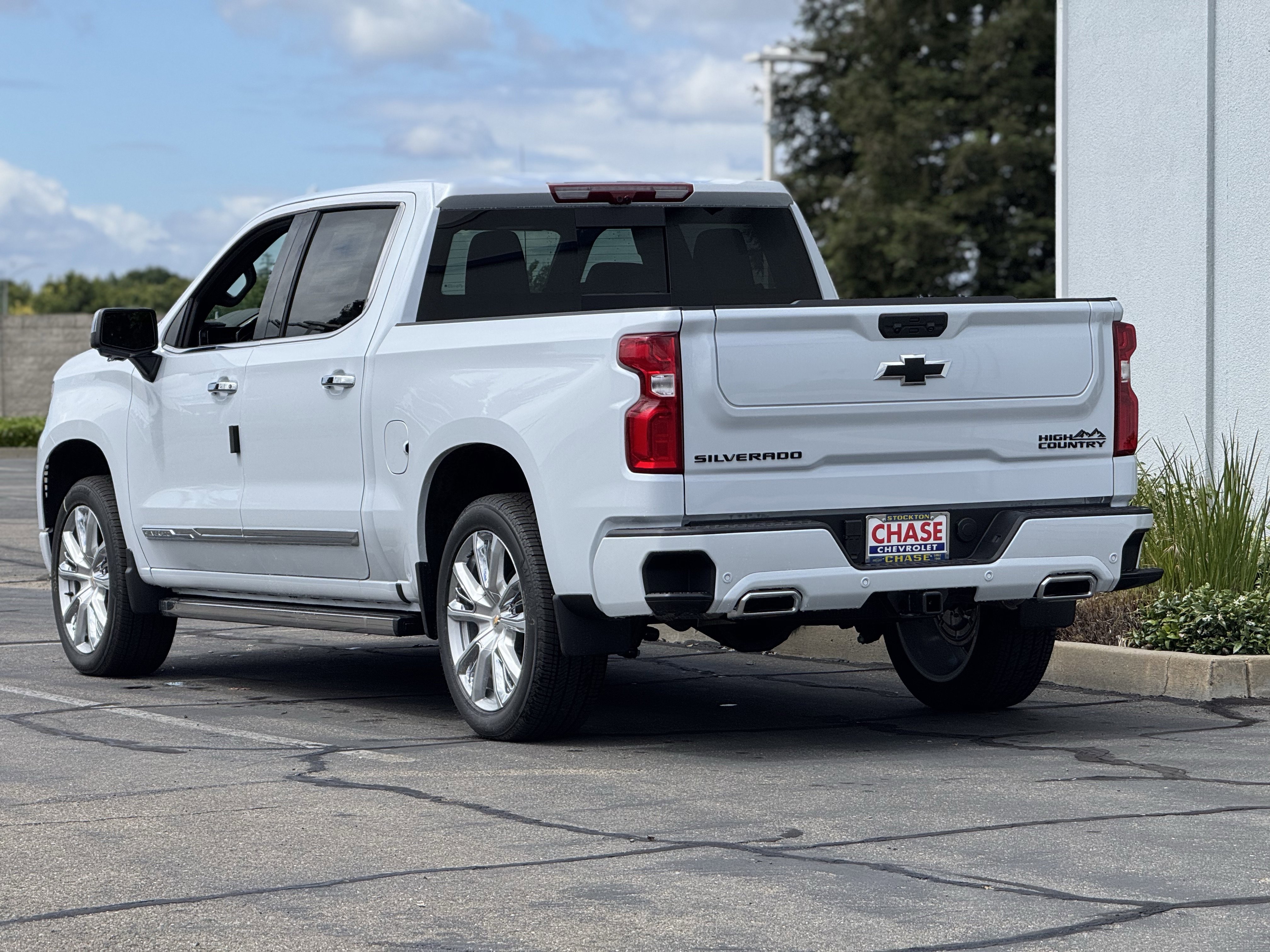 New 2026 Chevrolet Silverado 1500 High Country AWD/4WD image 5