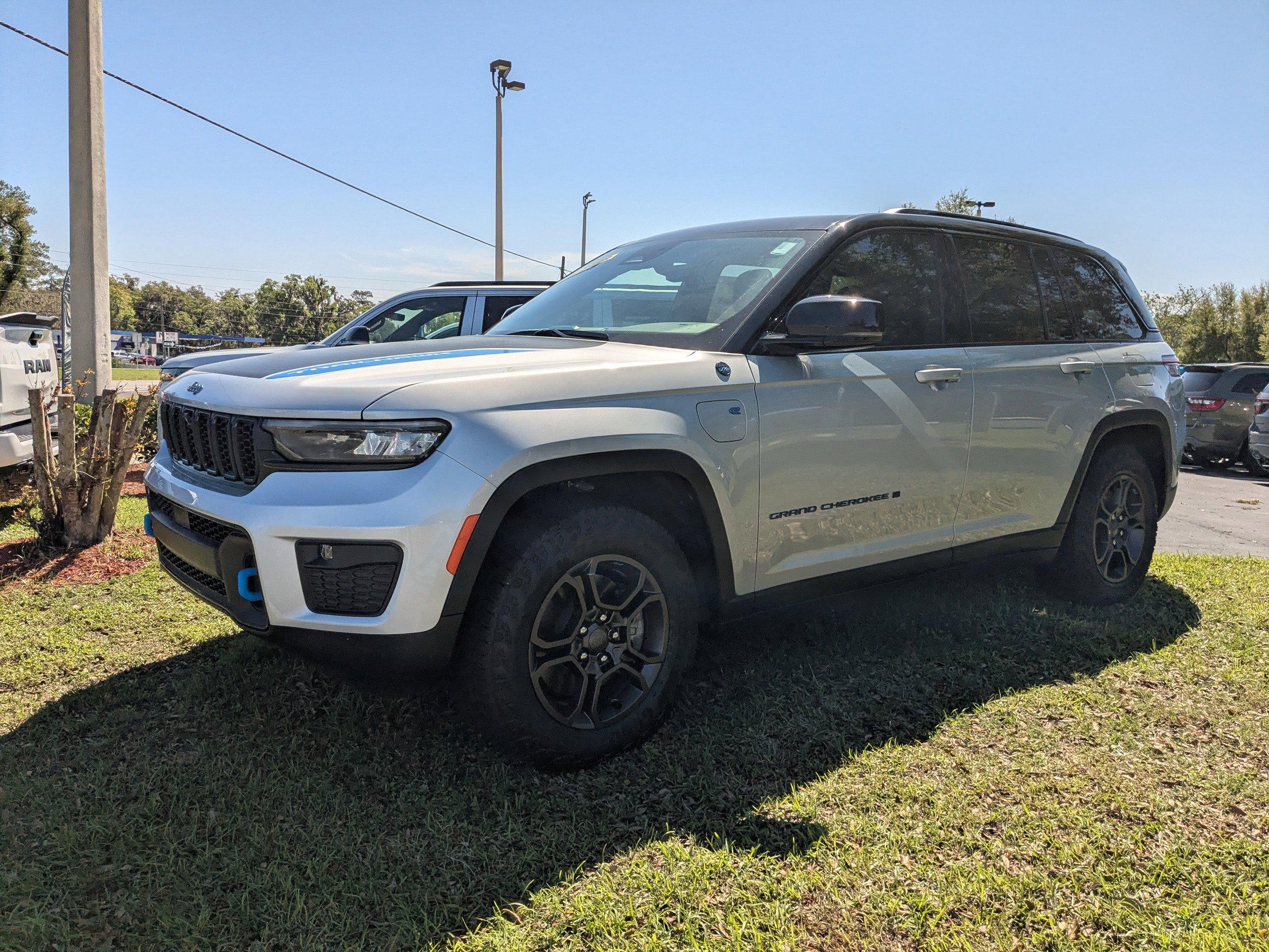 New 2025 Jeep Grand Cherokee Trailhawk image 7