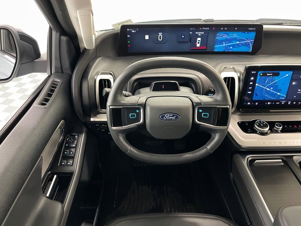 Used 2025 Ford Expedition Max Active AWD/4WD image 6
