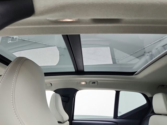 New 2026 Volvo XC40 B5 Ultra w/ Climate Package image 30