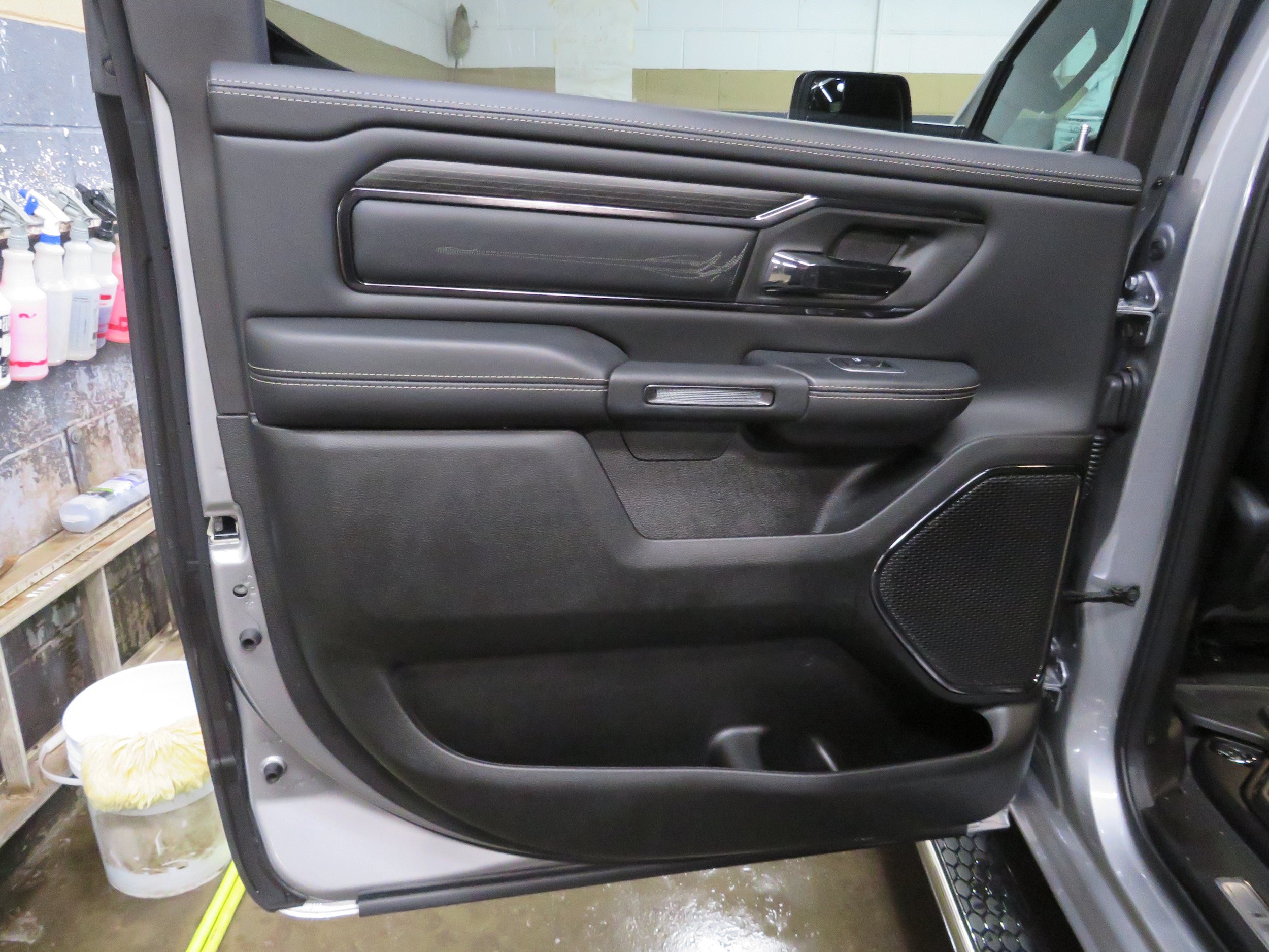 Used 2023 RAM 1500 Limited AWD/4WD image 10