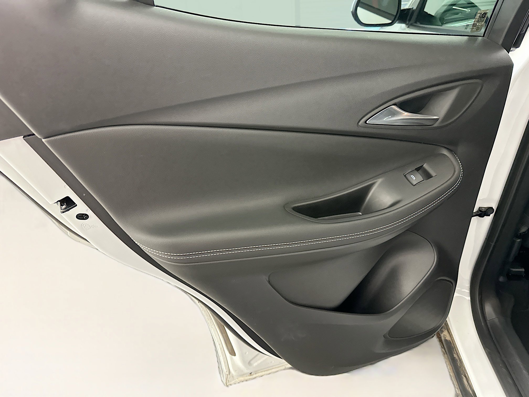 Used 2025 Buick Encore GX Preferred image 26