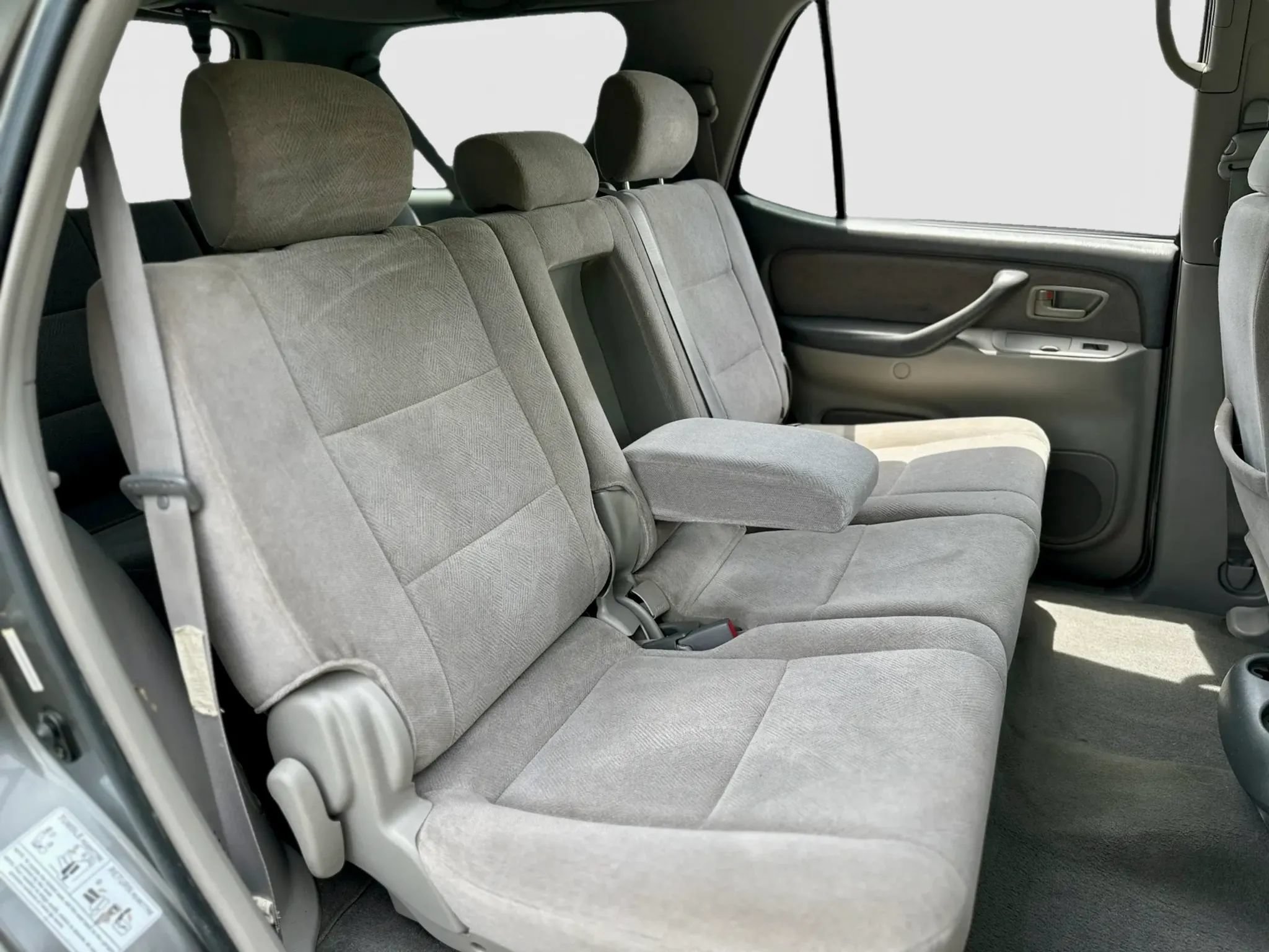 Used 2003 Toyota Sequoia SR5 AWD/4WD image 27