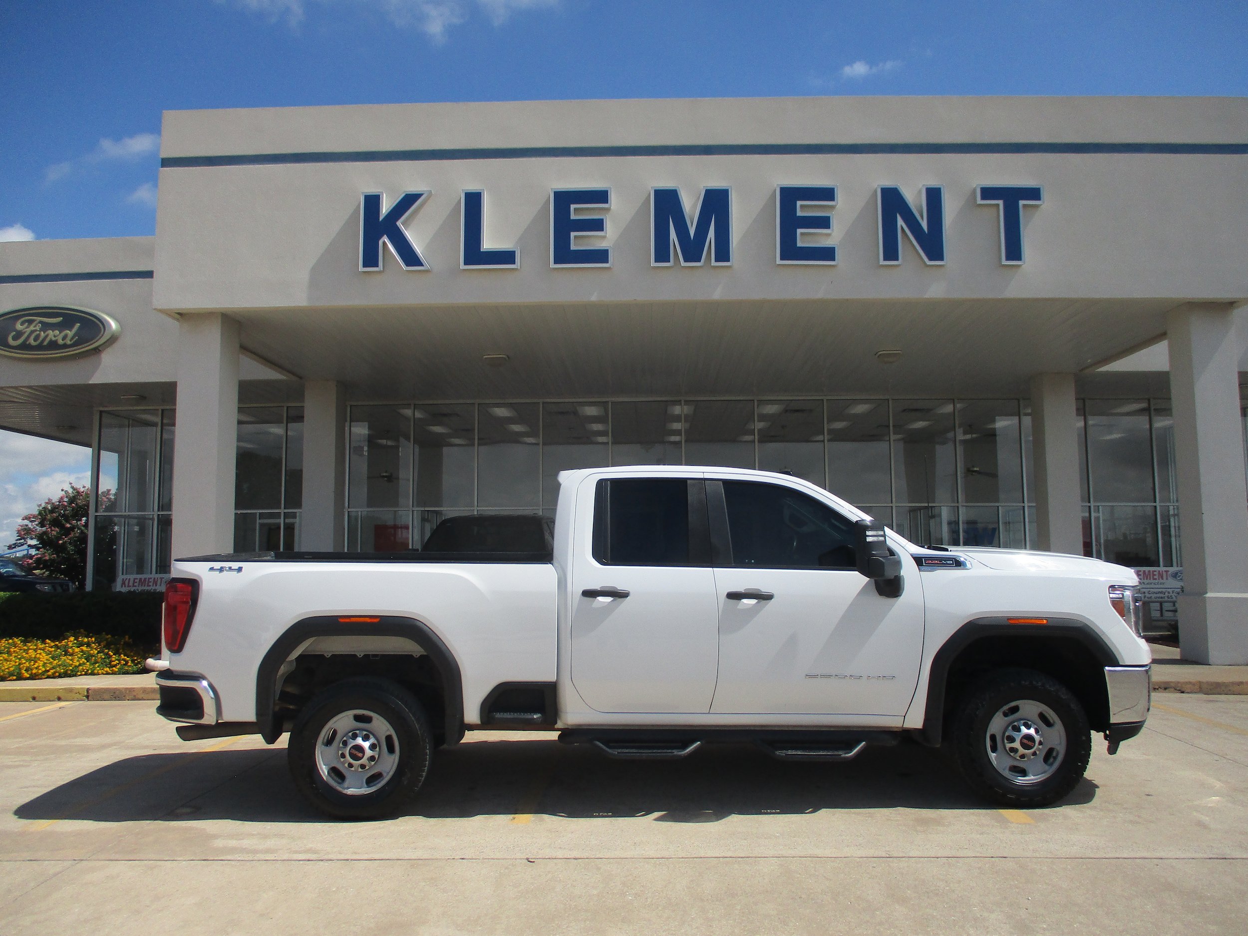 Used 2022 GMC Sierra 2500 Pro w/ Convenience Package AWD/4WD video 1