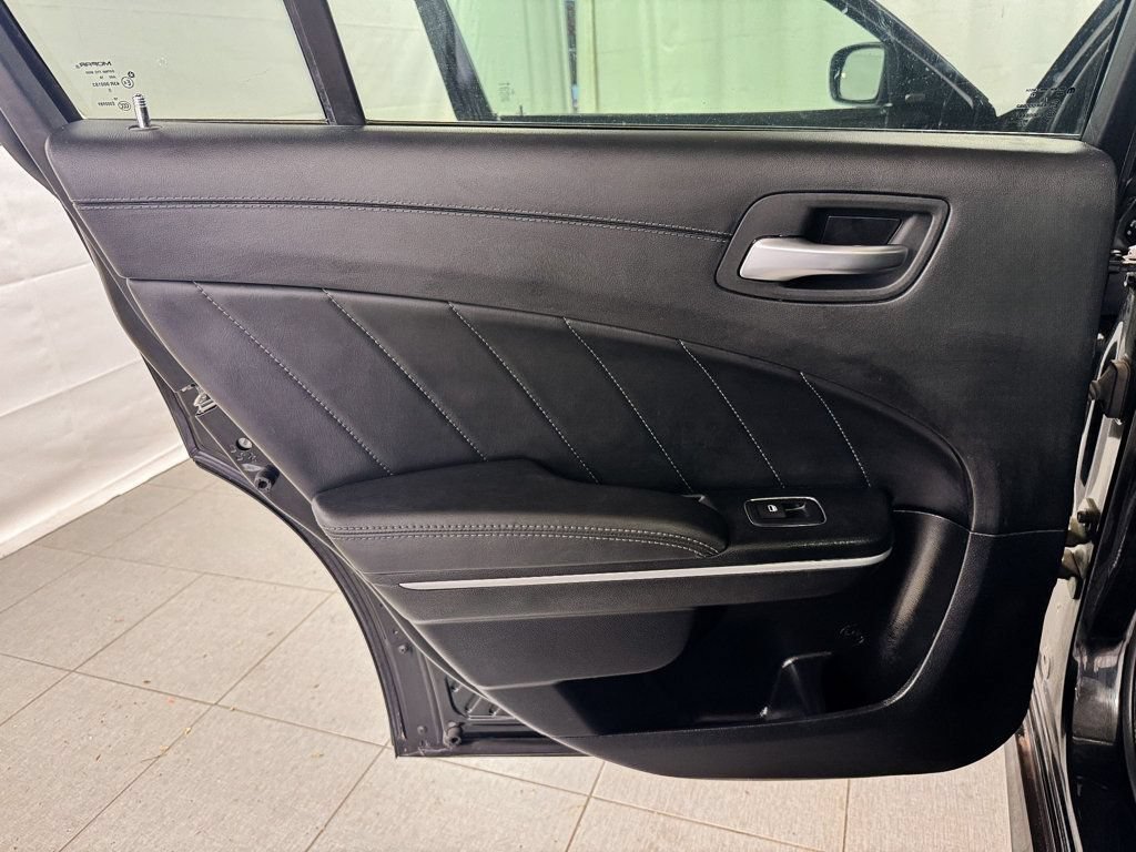 Used 2020 Dodge Charger Scat Pack RWD image 15