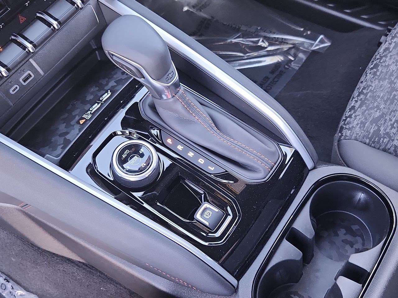 New 2025 Chevrolet Colorado Z71 w/ Midnight Edition image 22