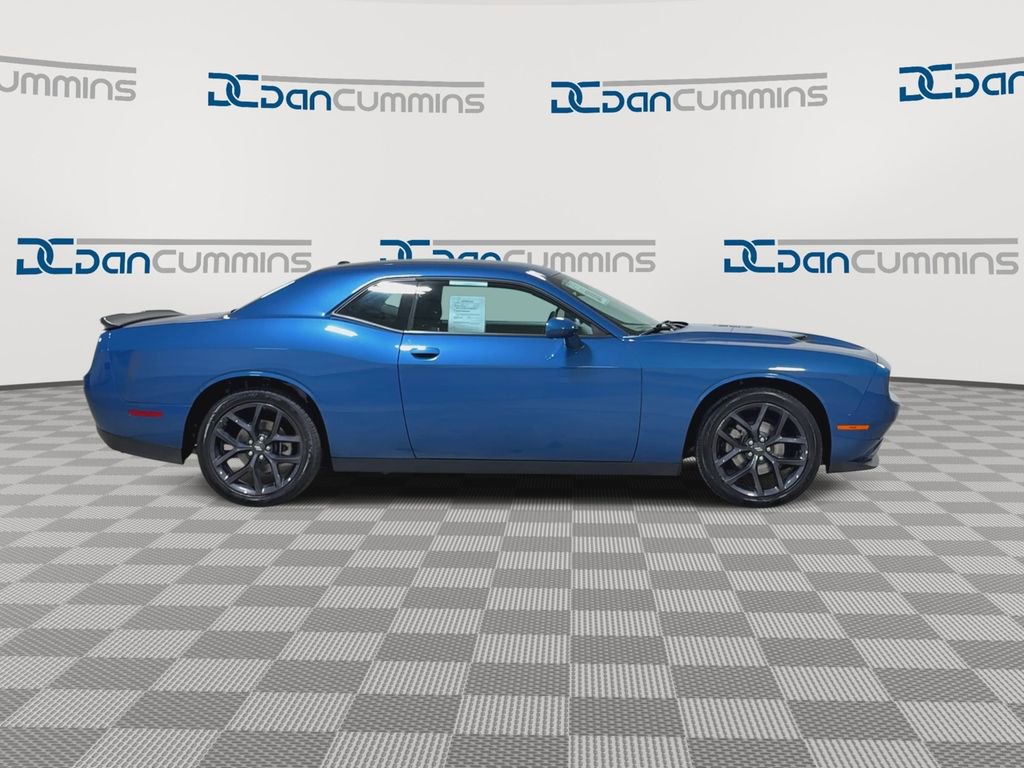 Used 2023 Dodge Challenger SXT w/ Blacktop Package image 9