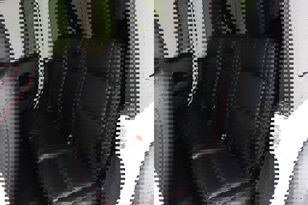 Used 2023 Jeep Wrangler Unlimited Rubicon image 13