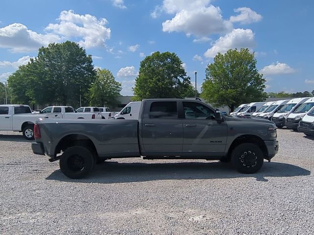 New 2026 RAM 3500 Laramie AWD/4WD image 6