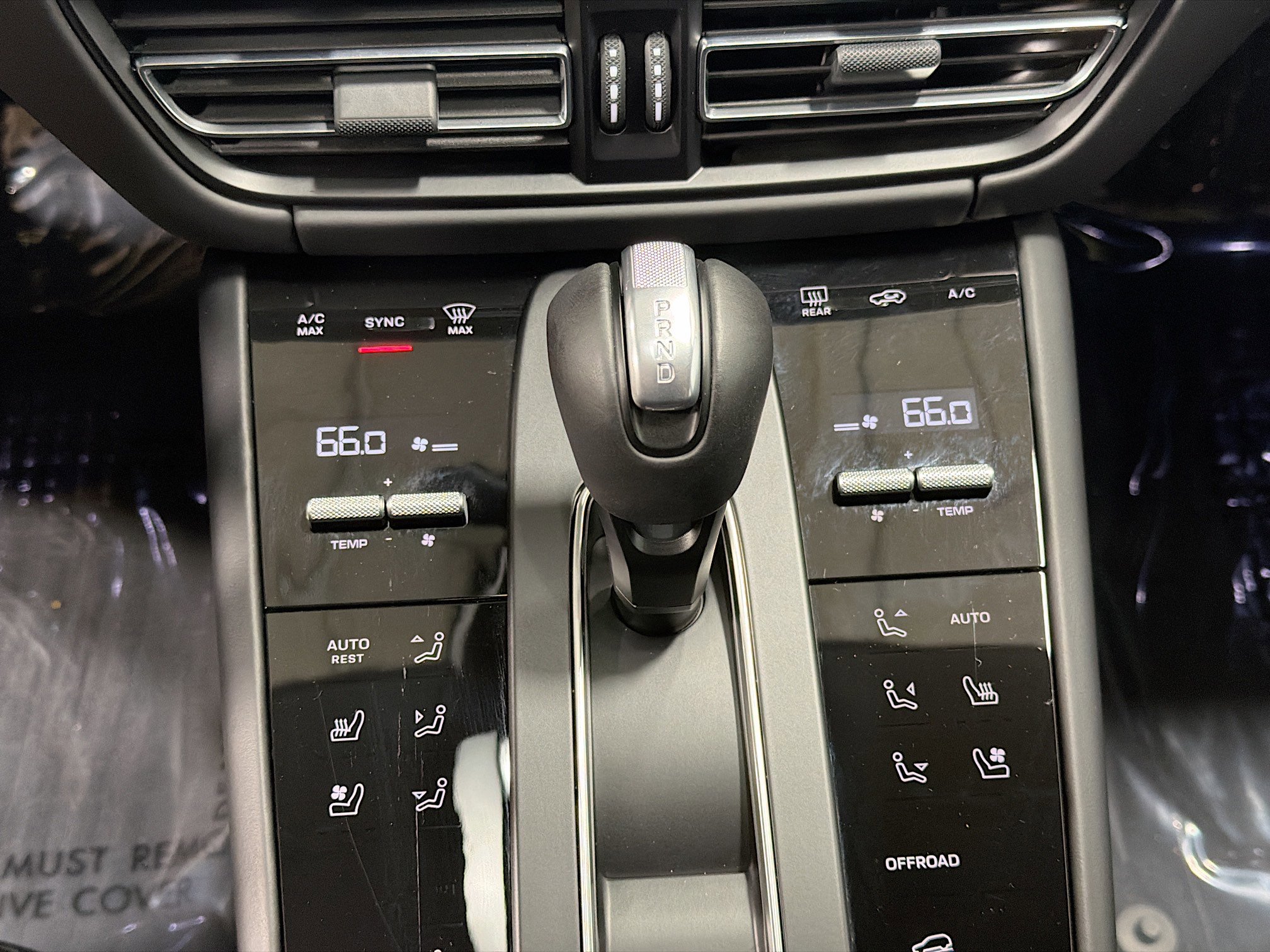 Used 2025 Porsche Macan S image 33