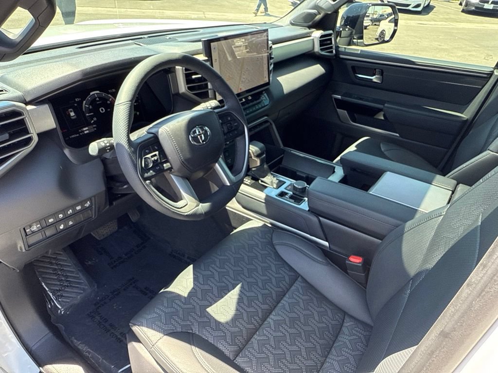 Used 2025 Toyota Sequoia Limited w/ Tow Technology Package AWD/4WD image 9