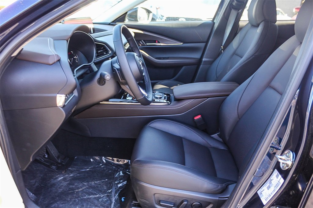 New 2025 MAZDA CX-30 2.5 Turbo w/ Premium Plus Pkg image 17