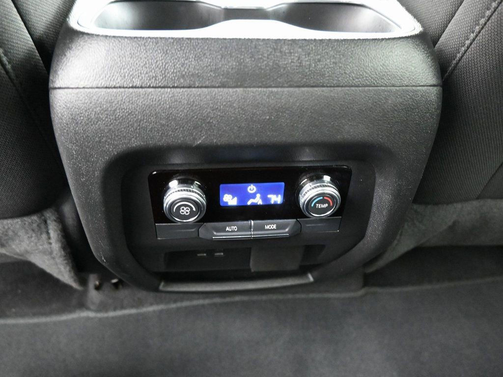 Used 2025 GMC Acadia Elevation image 18
