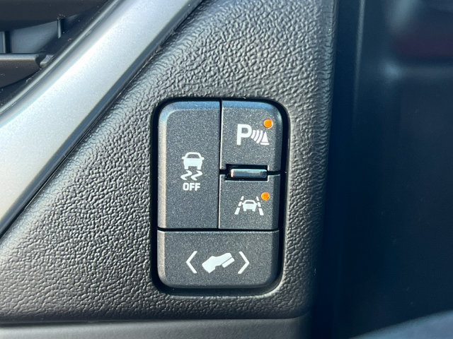 Used 2016 Chevrolet Suburban LTZ AWD/4WD image 21