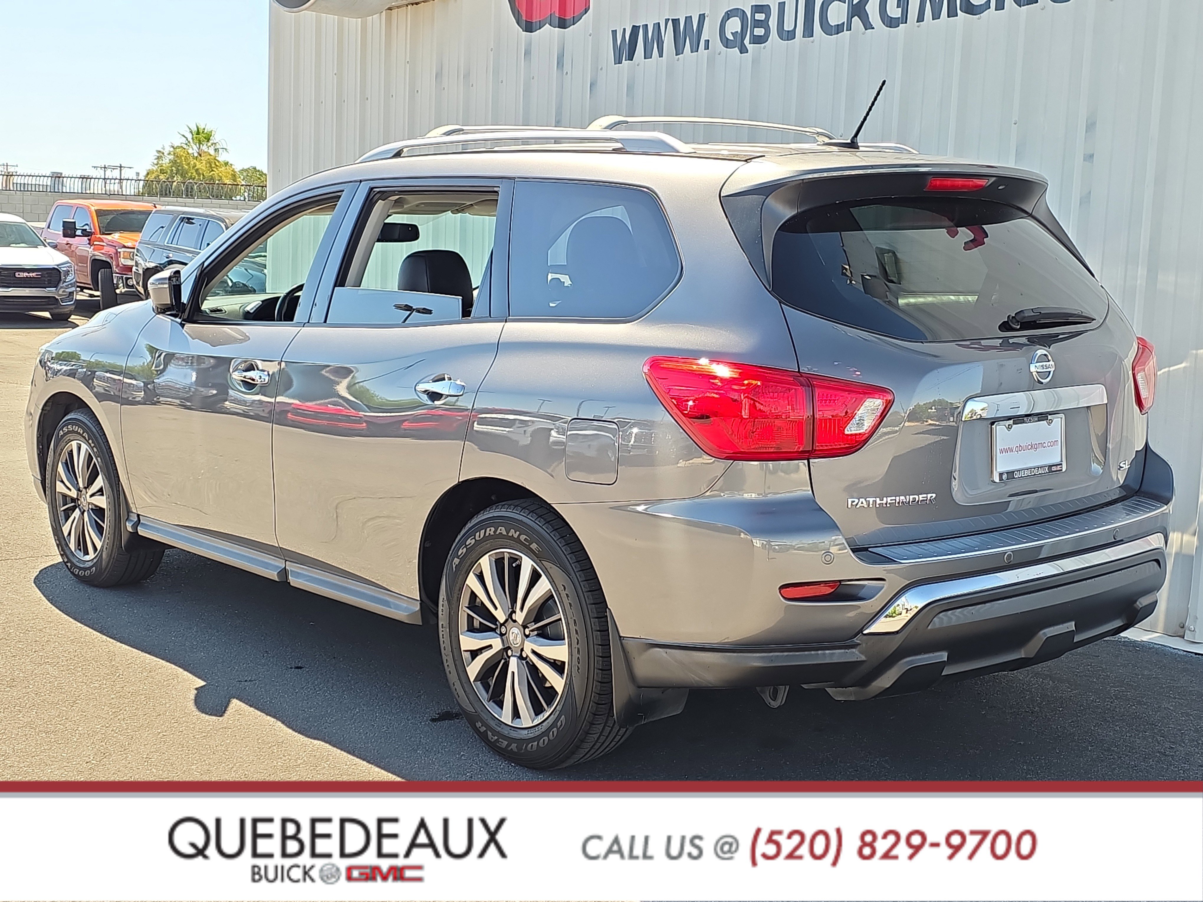 Used 2017 Nissan Pathfinder SL FWD image 5