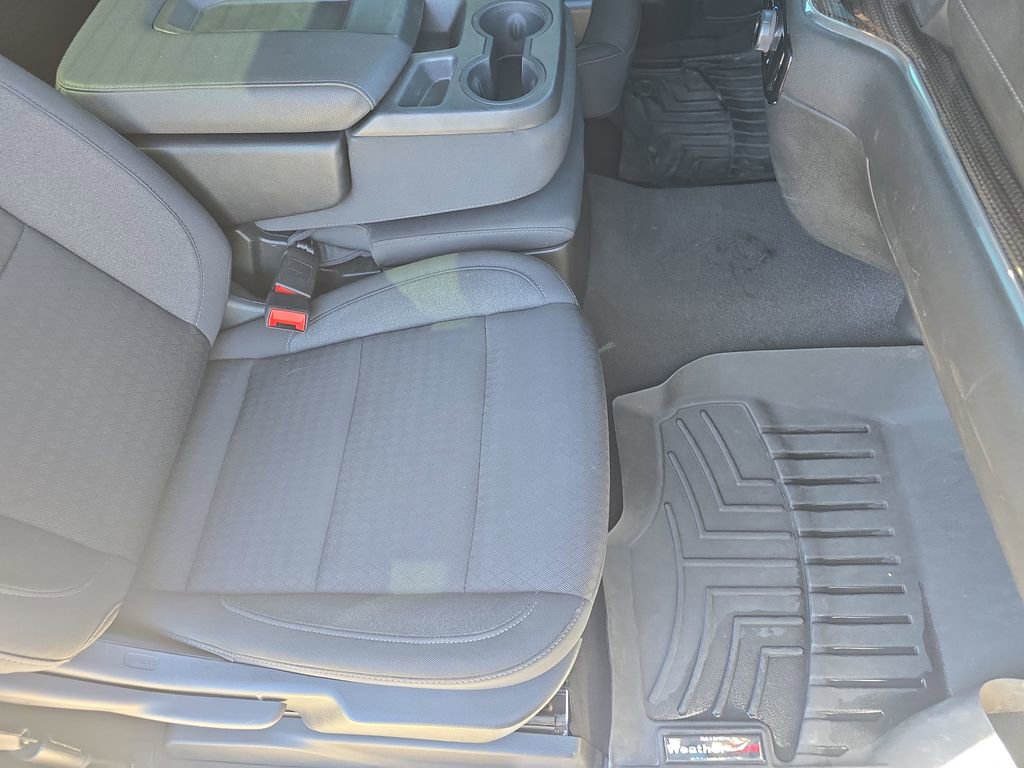 Used 2024 Chevrolet Silverado 2500 LT w/ Convenience Package image 9