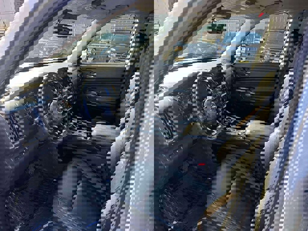 Certified 2023 Nissan Pathfinder SL w/ Lighting Package (N92) image 16